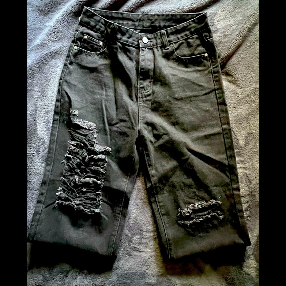 ROMWE Black Distressed Jeans
